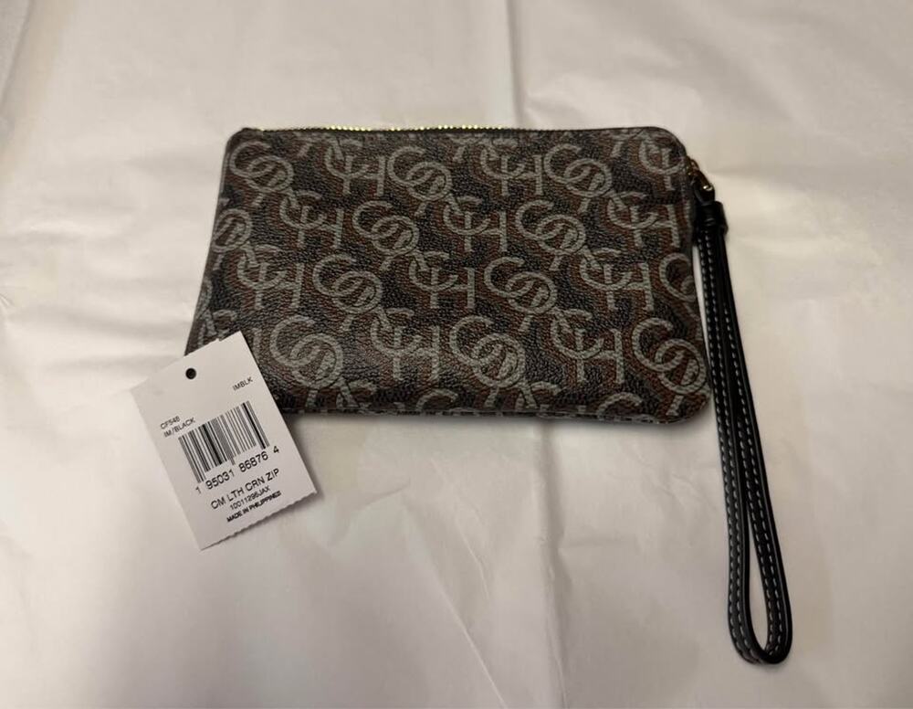 Coach wristlet, NWT